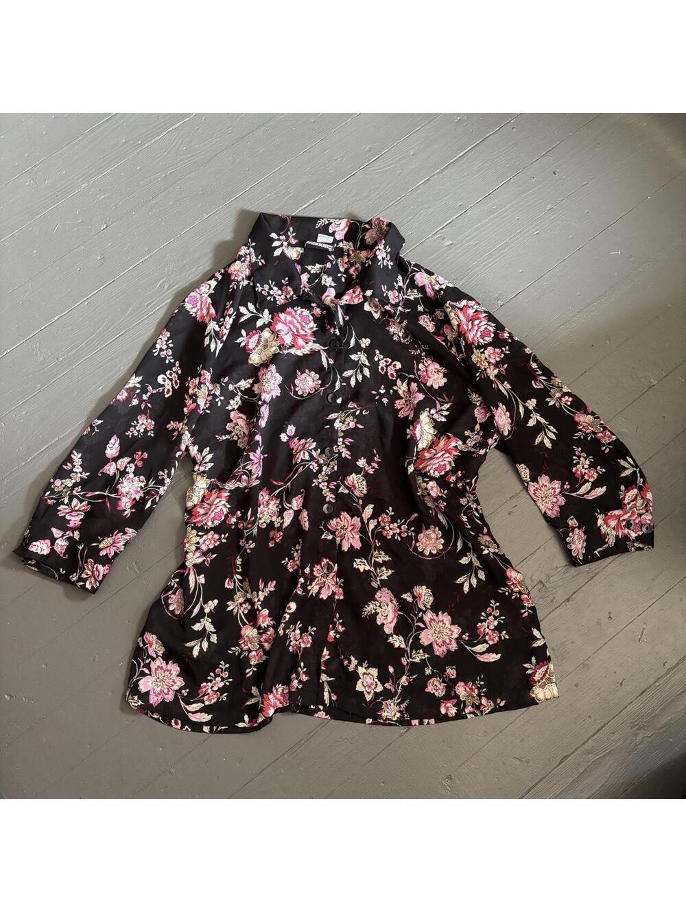 Fashion Bug Women's Black and Multi Blous
